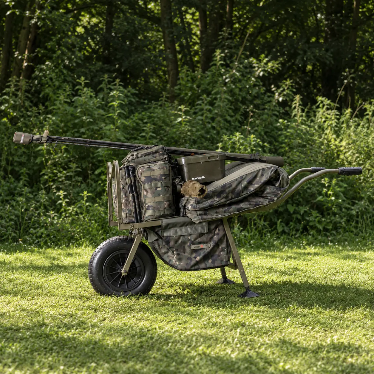 trakker-x-trail-t1-barrow-zaladowana-sprzetem