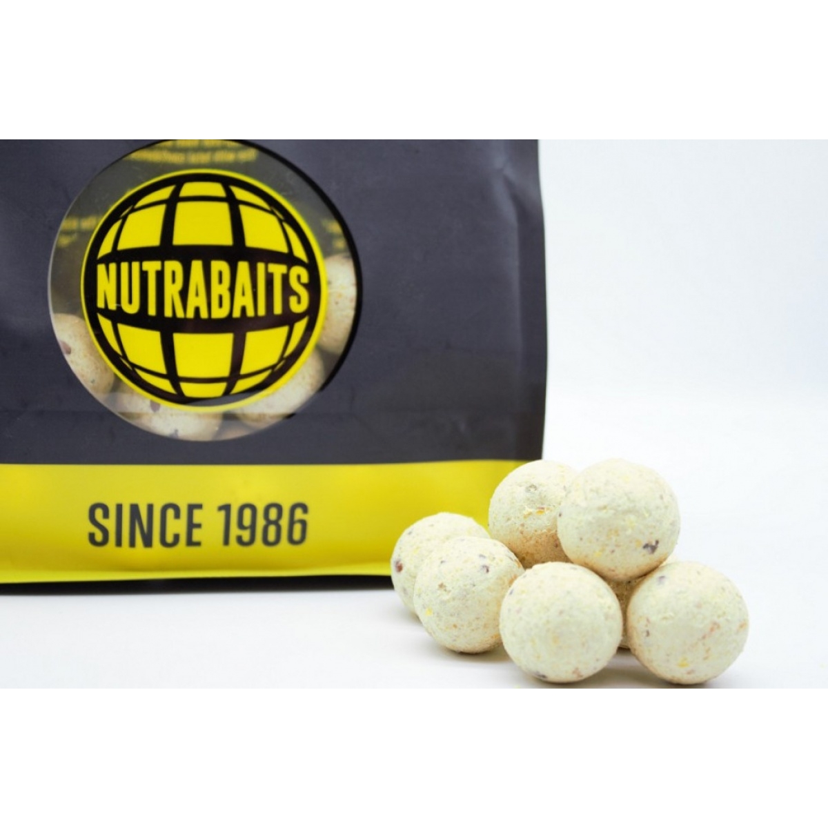 Nutrabaits Cream Cajouser Shelf-Life Boilies 15mm / 400g rozmiar / opakowanie
