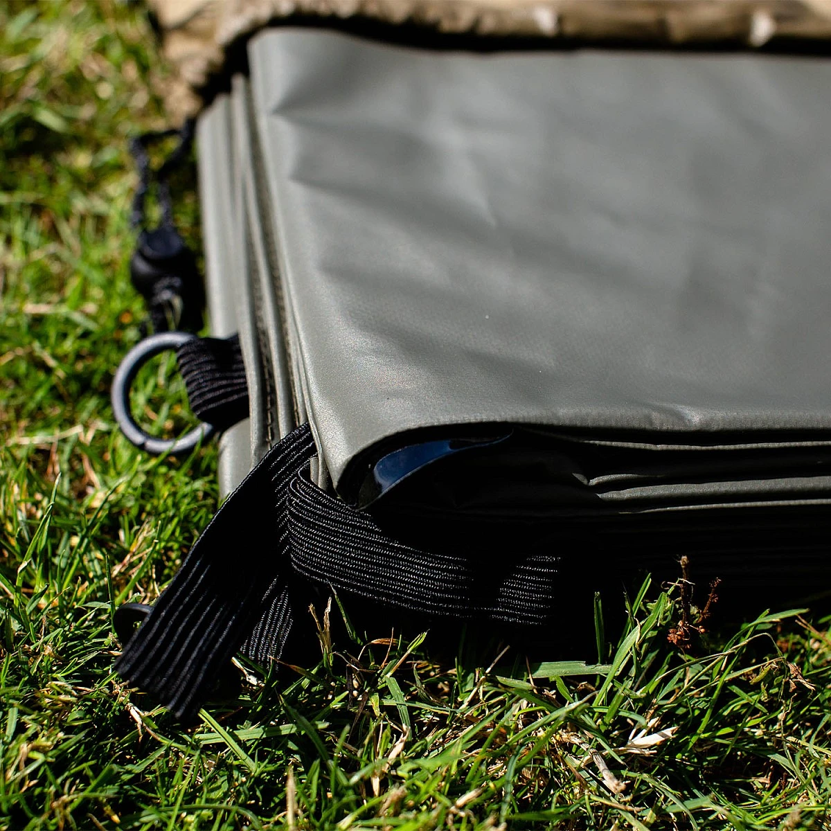 Ridge Monkey Escape XF2 Extended Groundsheet V2 - MPN: RM809 - EAN: 5056210630983