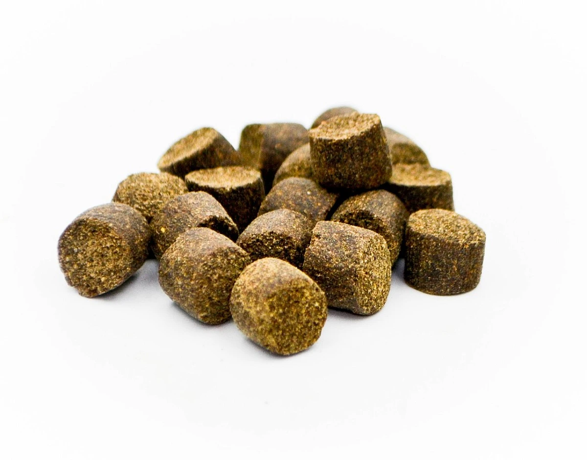Massive Baits Aller Aqua - Master - Пелети для прикормкиупаковка 11mm / 5kg - MPN: AA.M.01.5 - EAN: 5907196815577