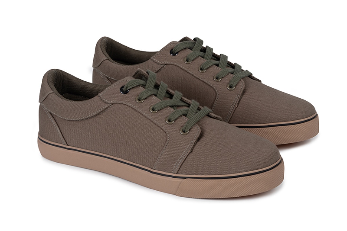 Fox Khaki Canvas Shoedydis UK 7 / EU 41 - MPN: CFW240