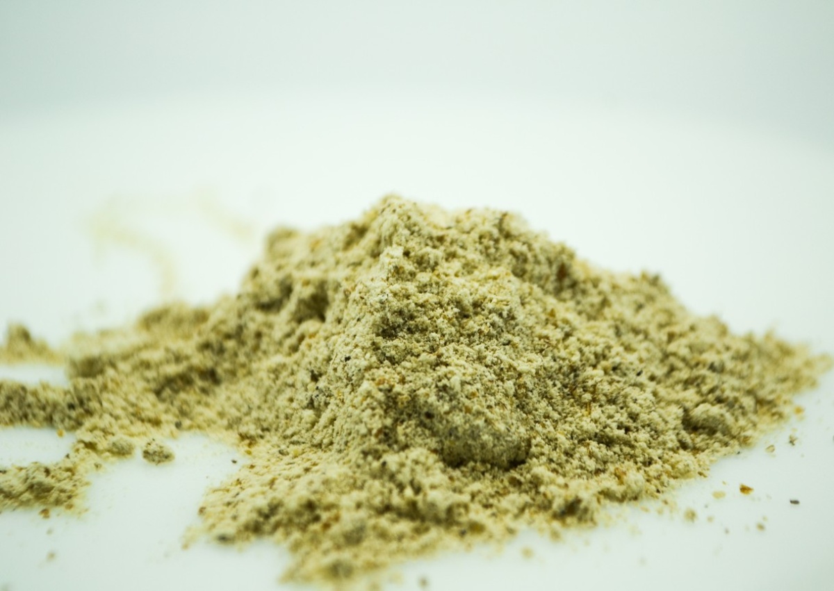 Massive Baits Components - Harina de Nueces Tigreembalaje 1kg - MPN: KP083.1 - EAN: 5907196817892