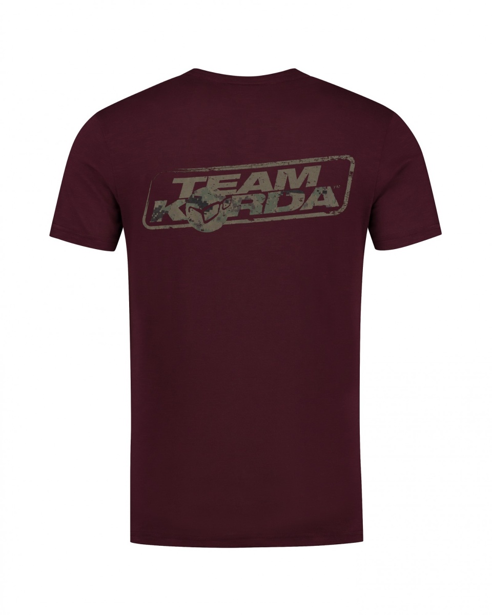 Korda TK Digi Kamo T-Shirt - Burgundy rozmiar S - MPN: KC0294 - EAN: 5056832406317