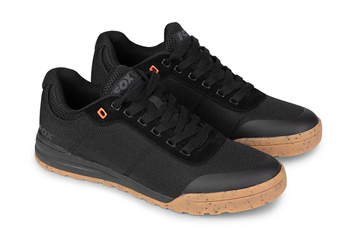  9 UK / 43 EU