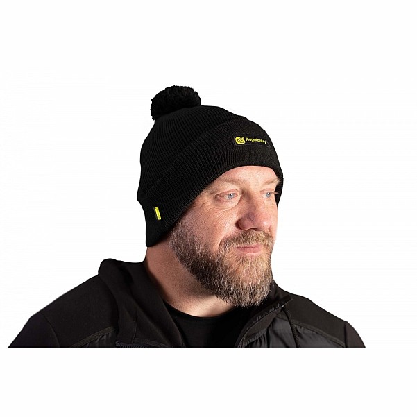 RidgeMonkey APEarel Bobble Beanie Hat Blackméret univerzális - MPN: RM556 - EAN: 5056210624173