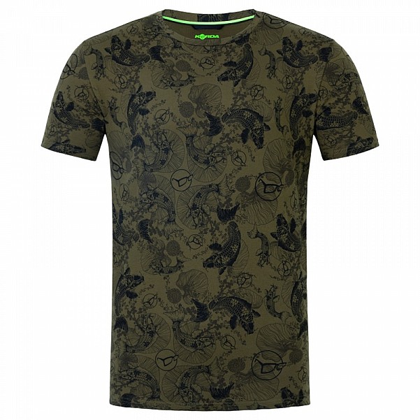 Korda LE Koi Tee Olivesize S - MPN: KCL889 - EAN: 5060929020508