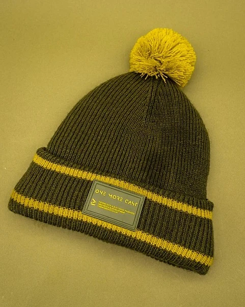 One More Cast The Mustardo Bobble Hat  uniwersalny