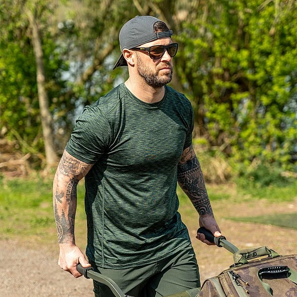RidgeMonkey APEarel CoolTech T-Shirt - CAMO Edition XL