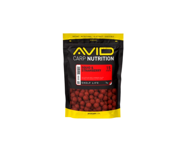 Avid Carp Squid & Strawberry Boilies 15mm / 1kg