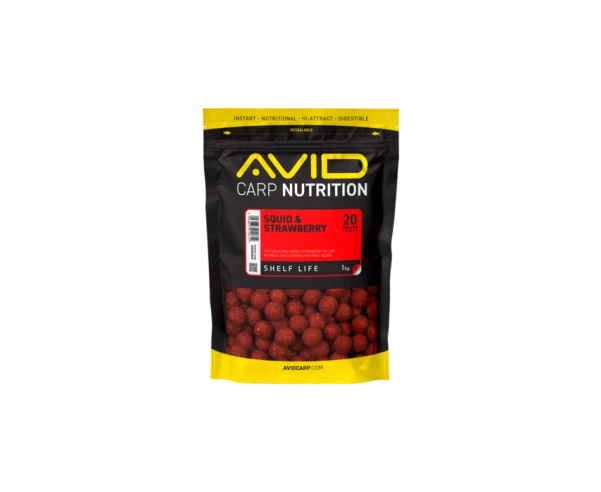 Avid Carp Squid & Strawberry Boilies 20mm / 1kg