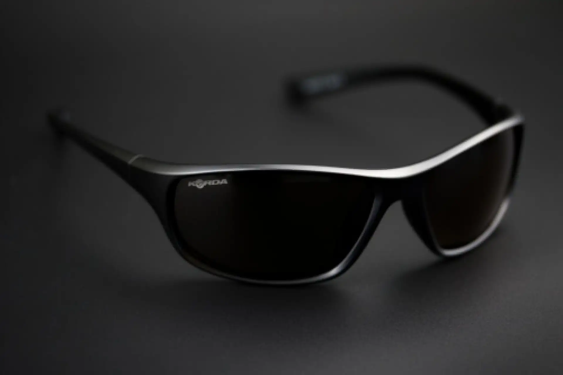 Korda Sunglasses Polarised Wraps - Okulary Przeciwsłoneczne Polaryzacyjne