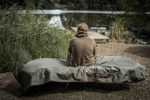 Avid Carp Stormshield Bedchair Cover