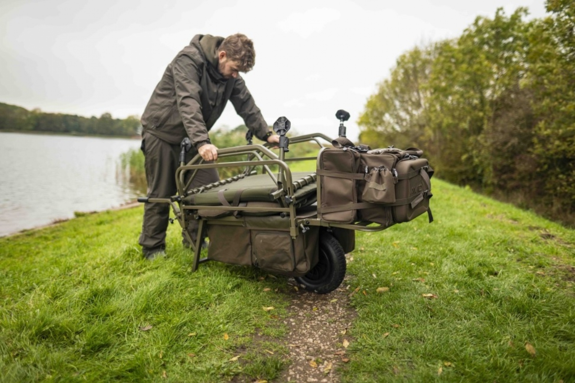 Avid Carp Transit Extreme Barrow