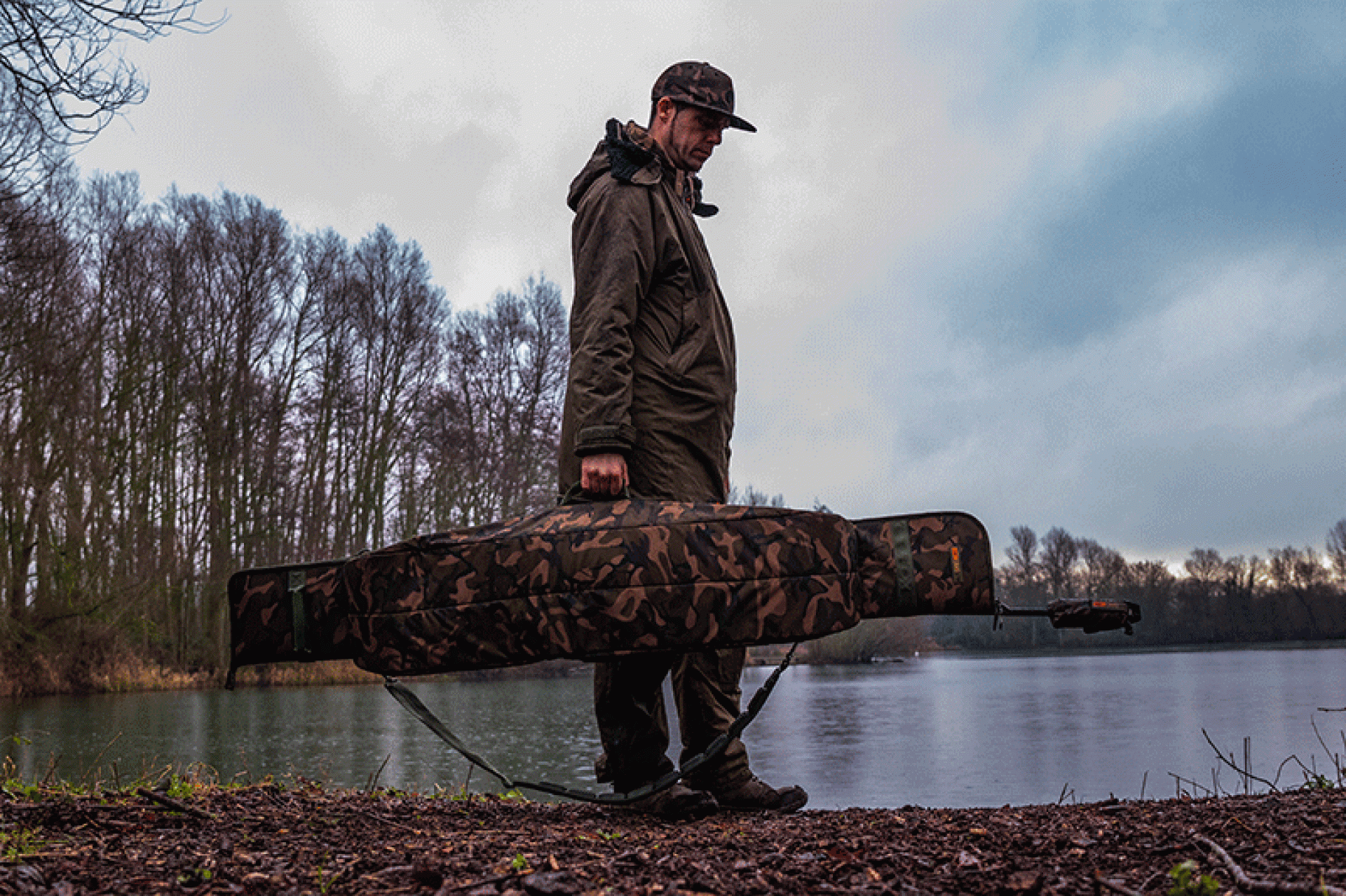 Fox CAMOLITE Rod Case