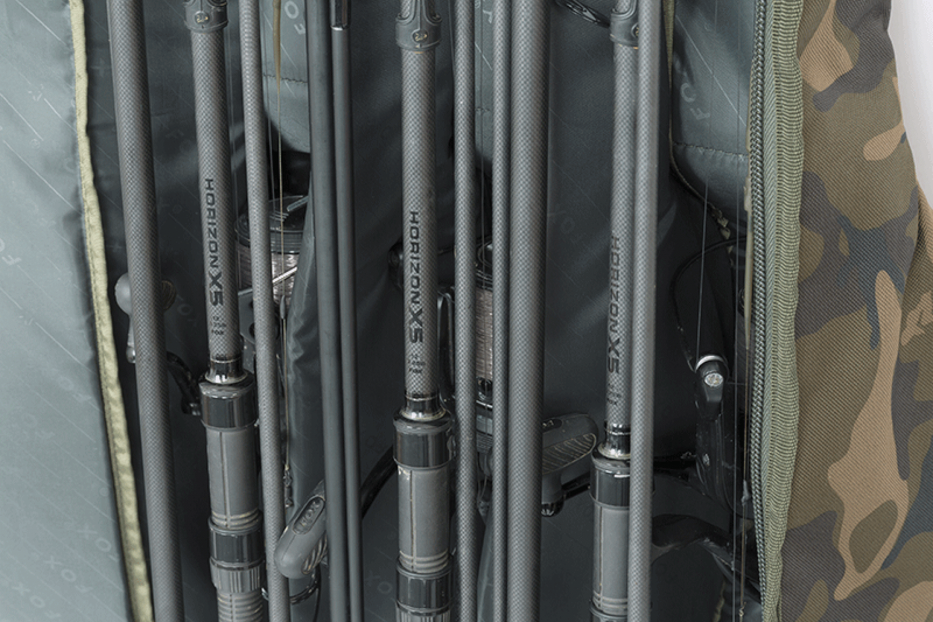 Fox CAMOLITE Rod Case