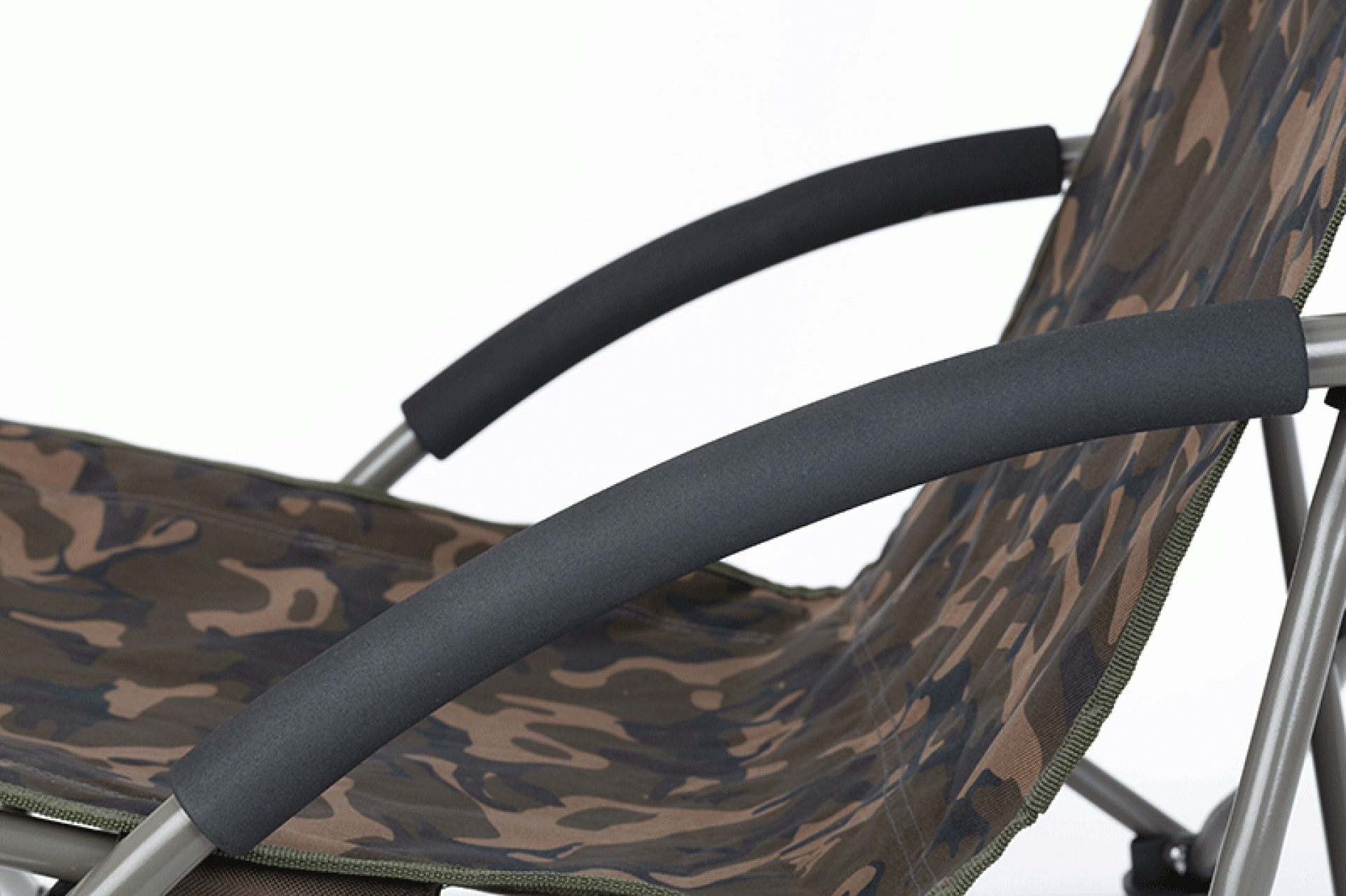 Fox R1 Camo Guest Chair