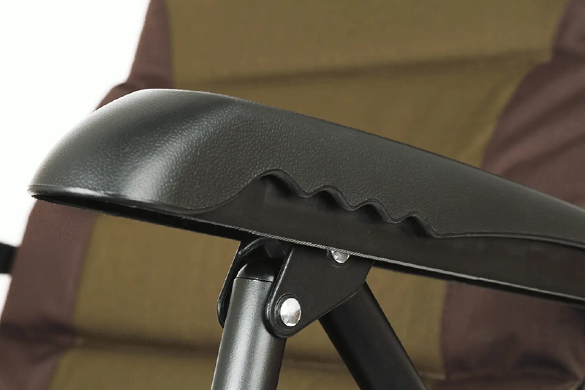 Fox EOS Chair