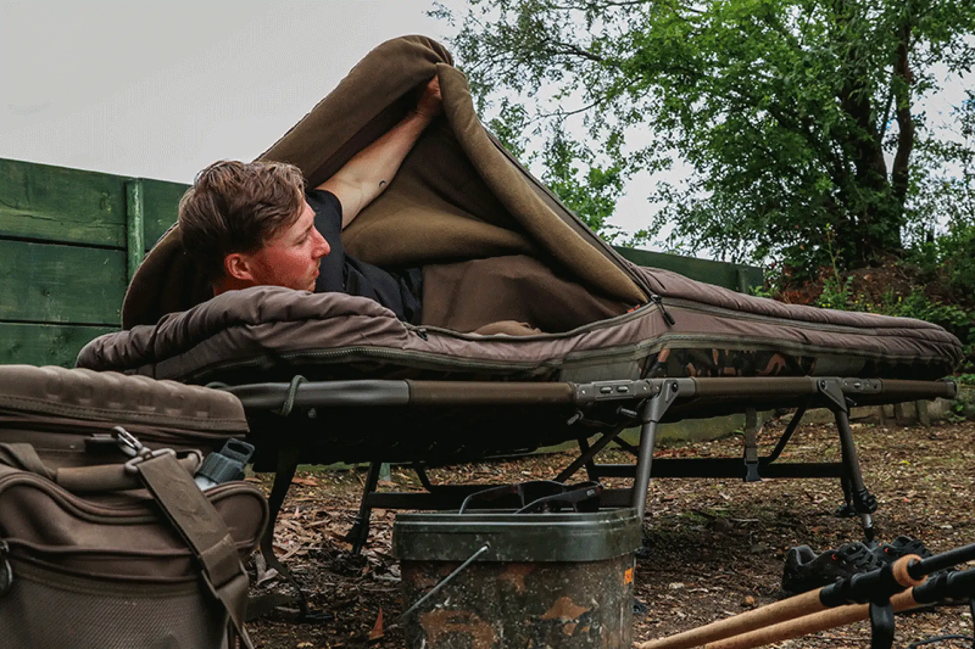 Fox Flatliner 6 Leg Bedchair System