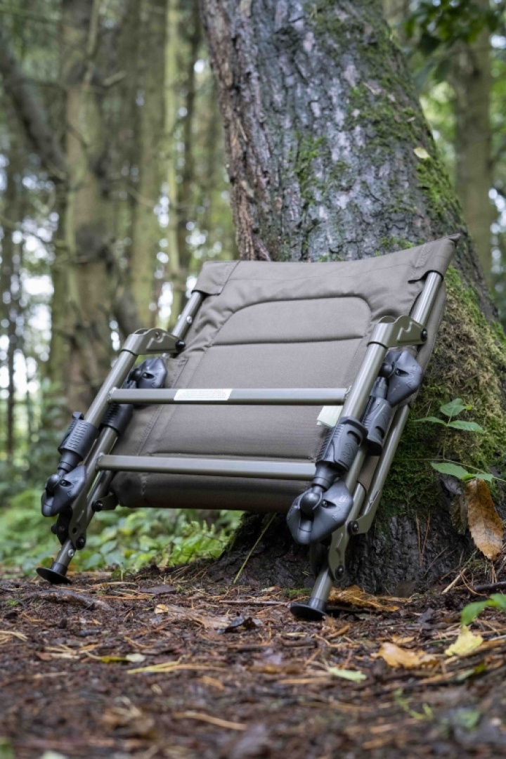 Avid Carp Ascent Day Chair