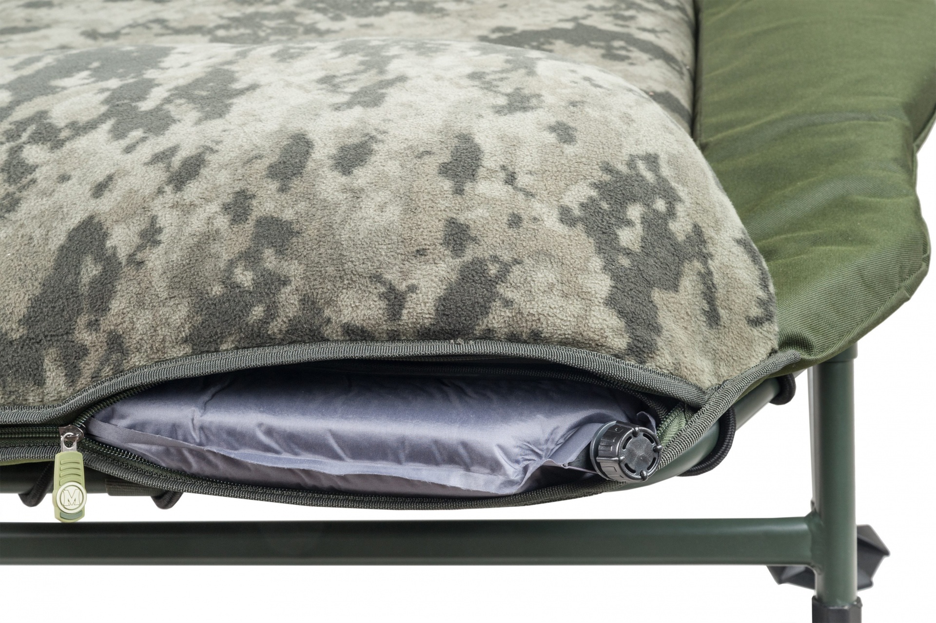 Mivardi Bedchair CamoCODE Air8