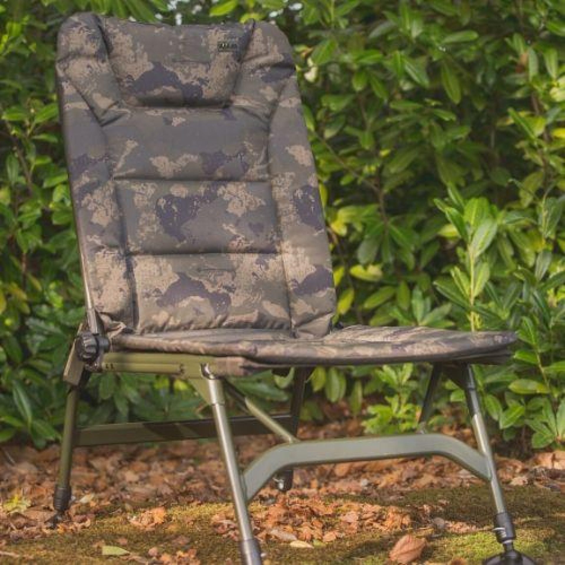 Solar Undercover Camo Session Chair