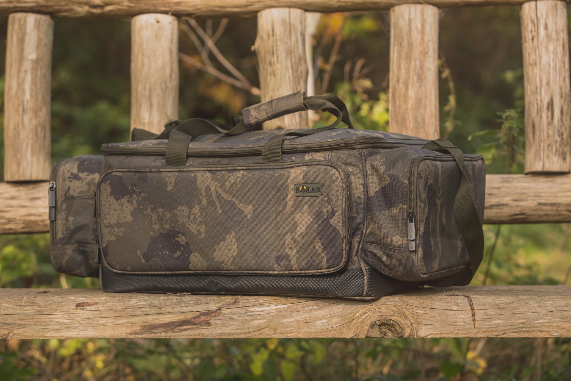 Solar Undercover Camo Carryall