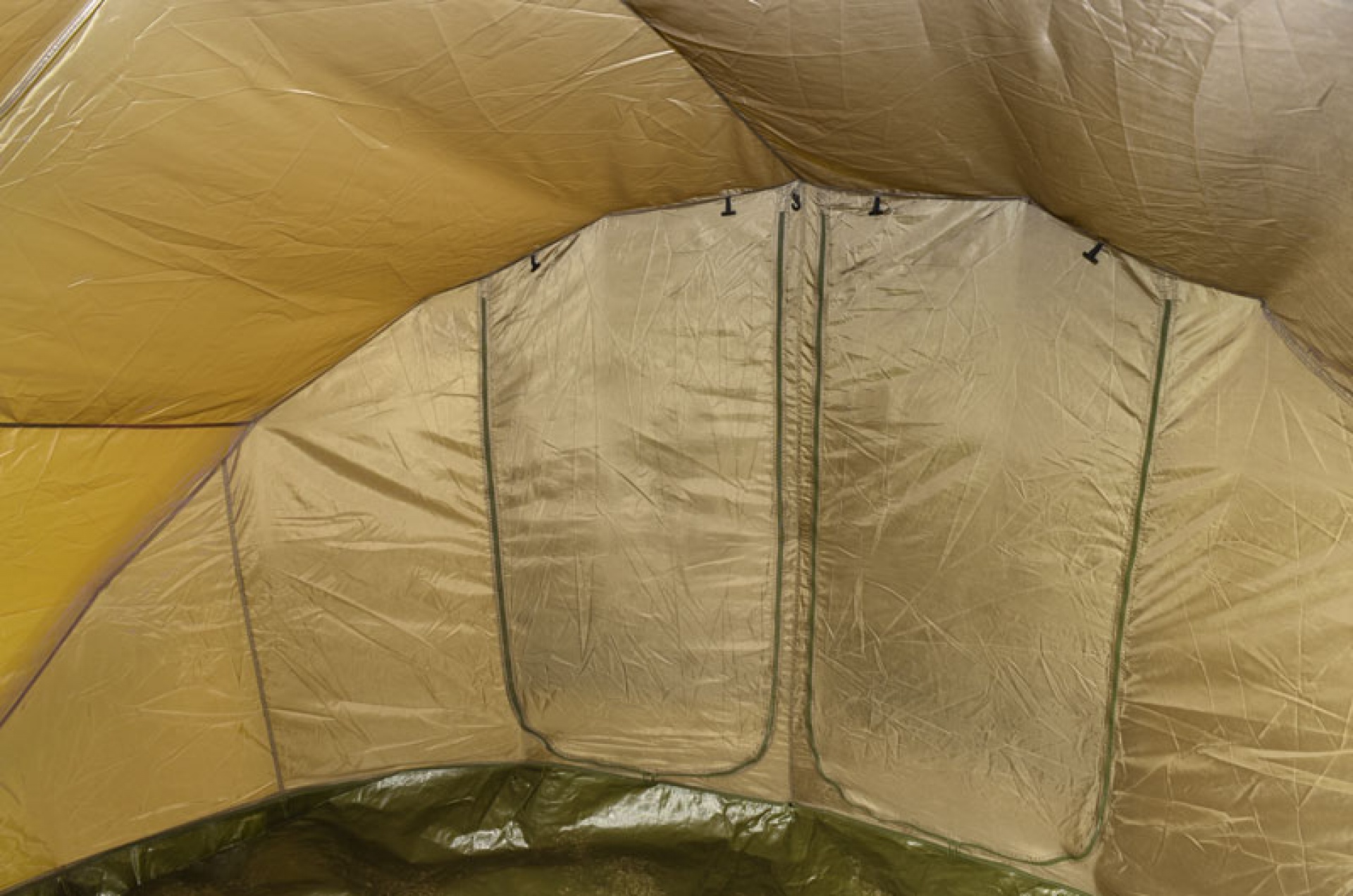 Fox R-Series Giant Bivvy