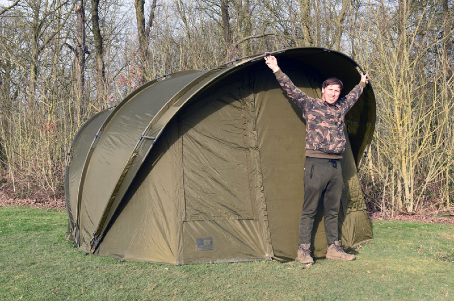 Fox R-Series Giant Bivvy