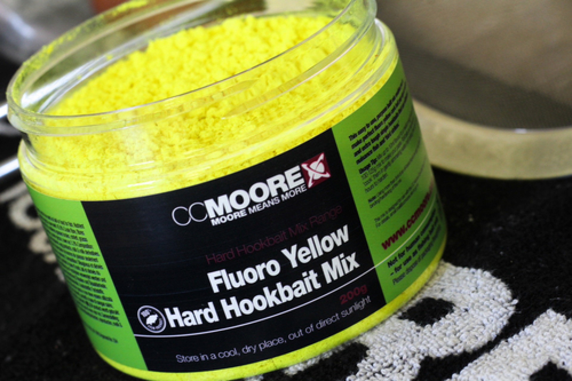 CcMoore Hard Hookbait Mix - Fluoro Yellow