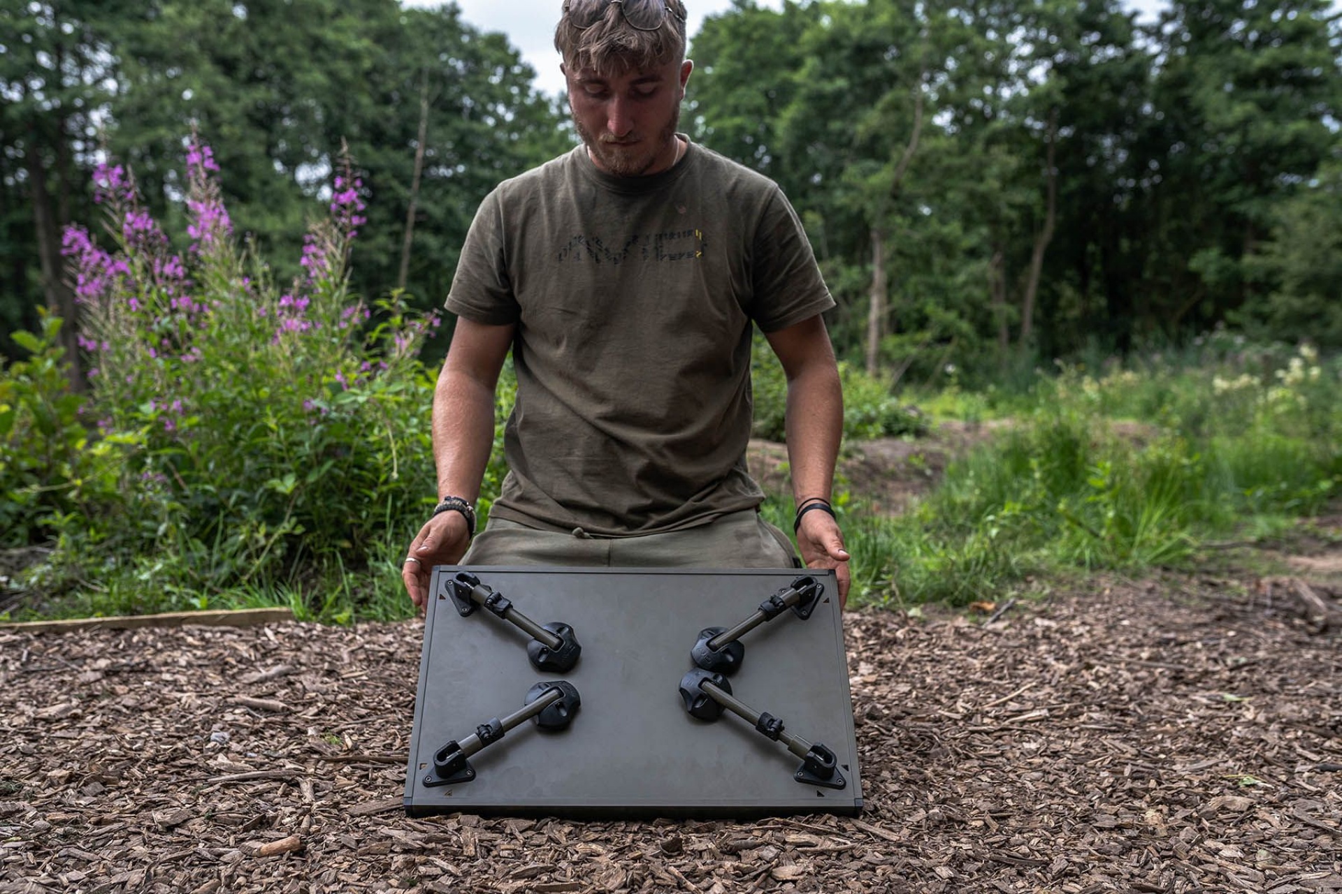 Avid Carp Double Decker Bivvy Table