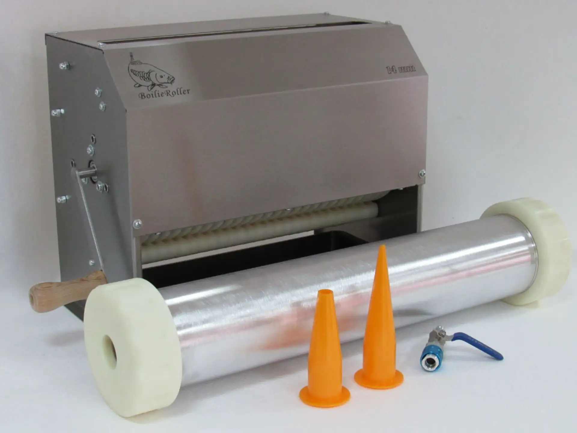 BoilieRoller Roller With Dough Gun