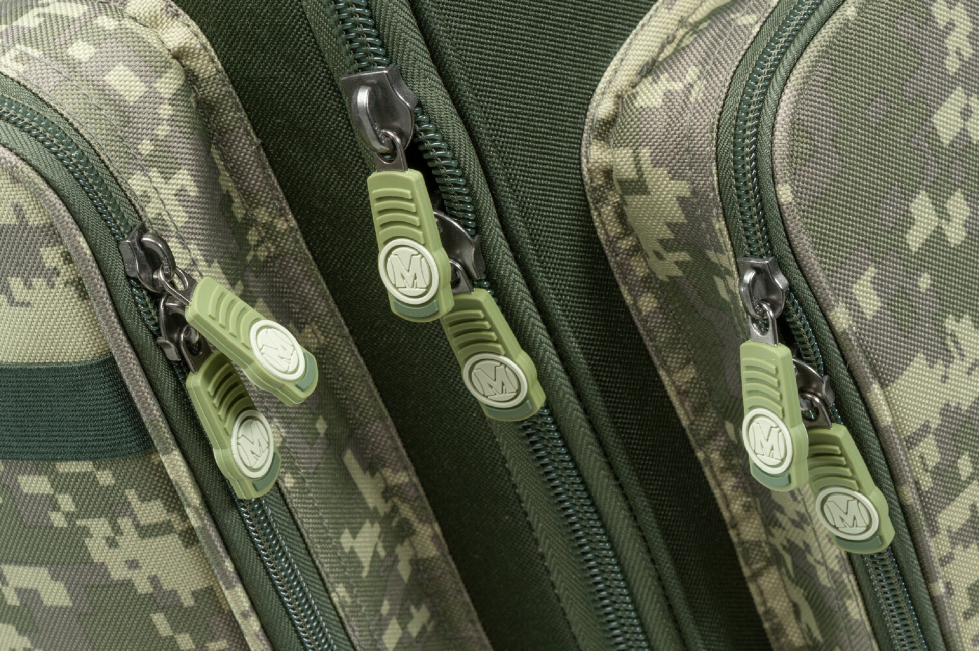 Mivardi Bagpack CamoCODE Cube 