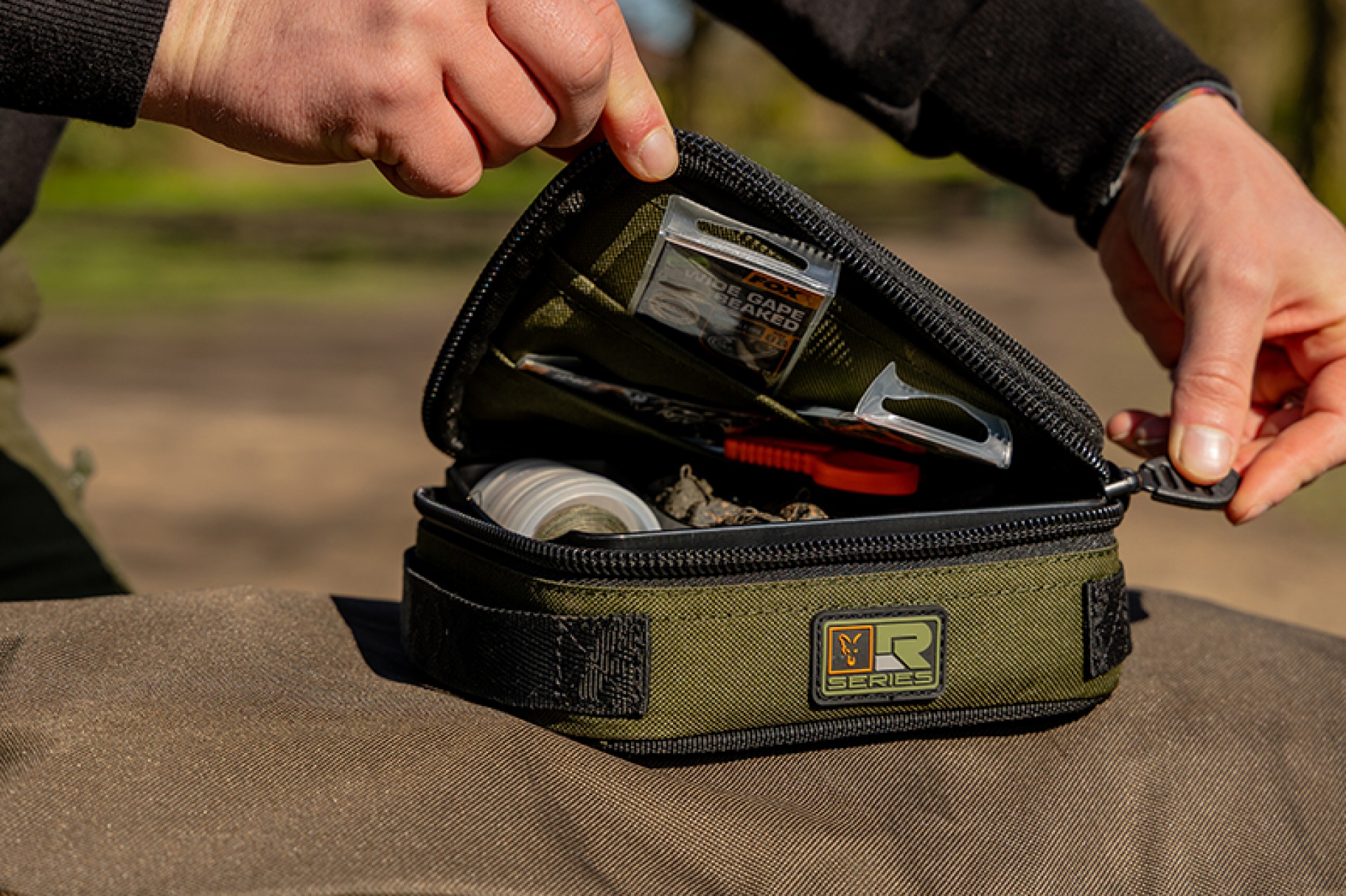 Fox R-Series Rigid Lead & Bits Compact Bag