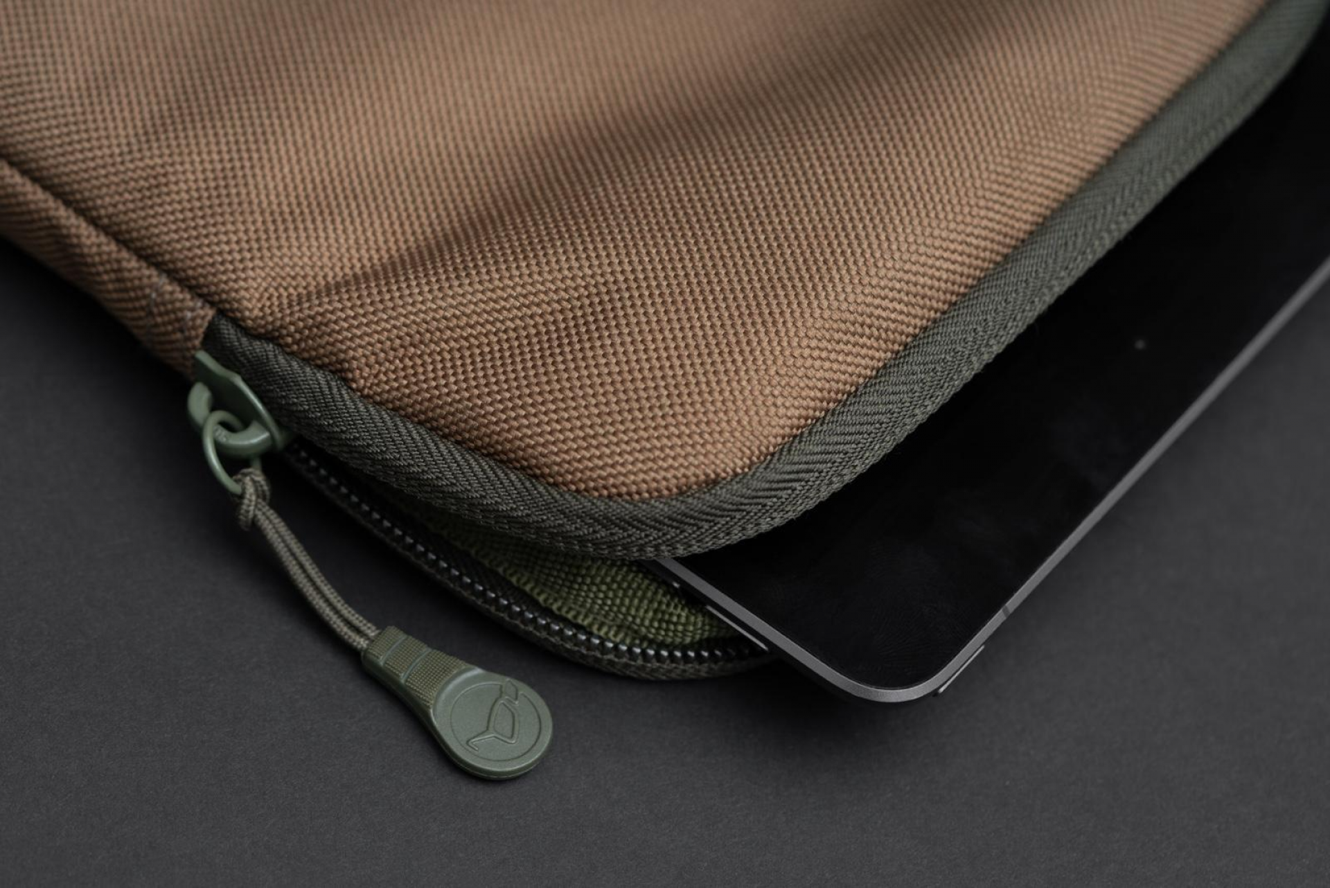 Korda Compac Tablet Bag 