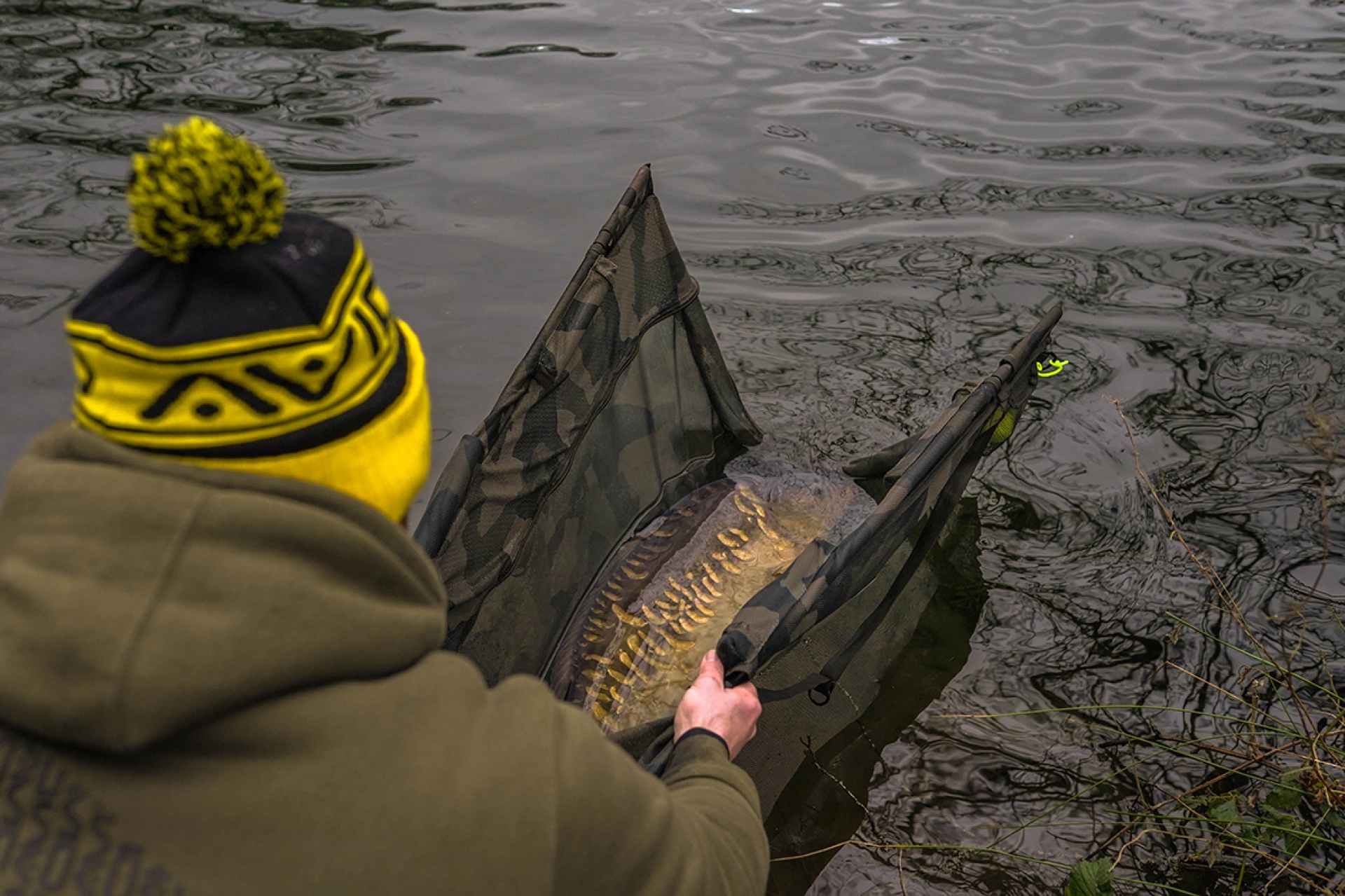 Avid Carp Camo Recovery Silng