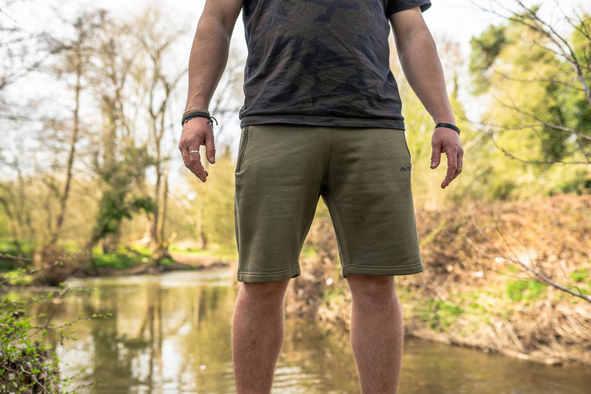 Avid Carp Distortion Joggers Shorts