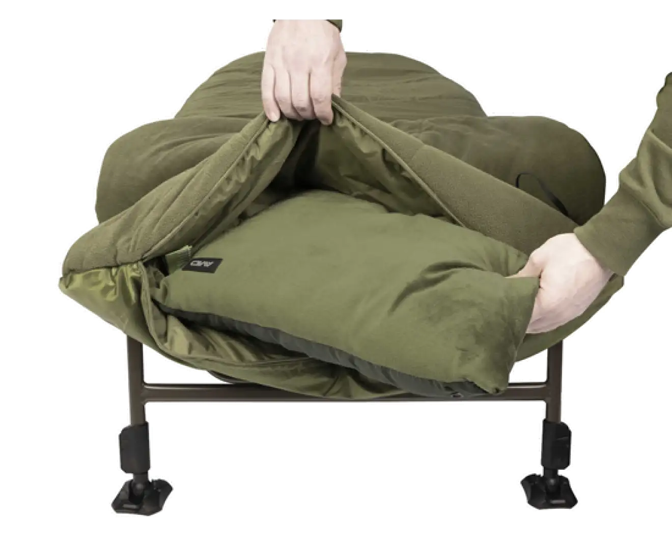 Avid Carp Benchmark Thermatech Heated Sleeping Bag XL