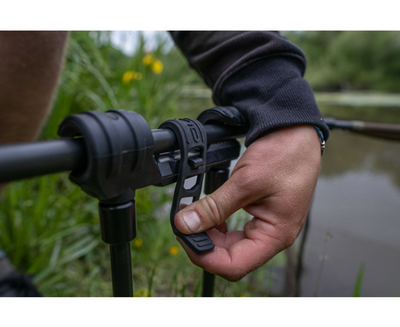 Avid Carp Lok Down Landing Net Holder