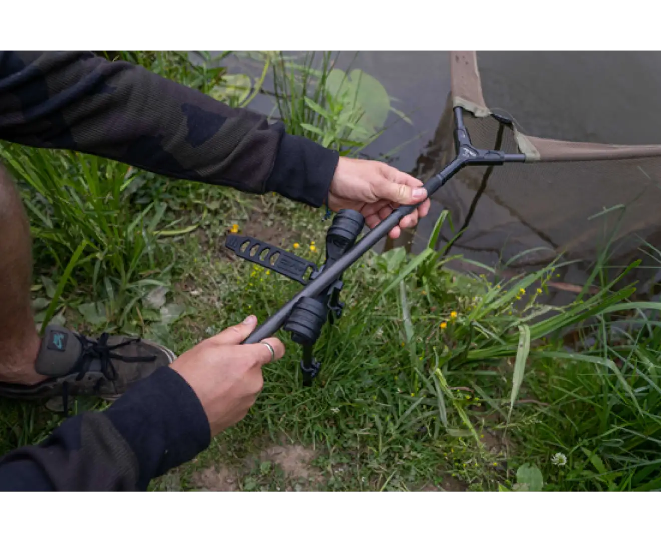 Avid Carp Lok Down Landing Net Holder