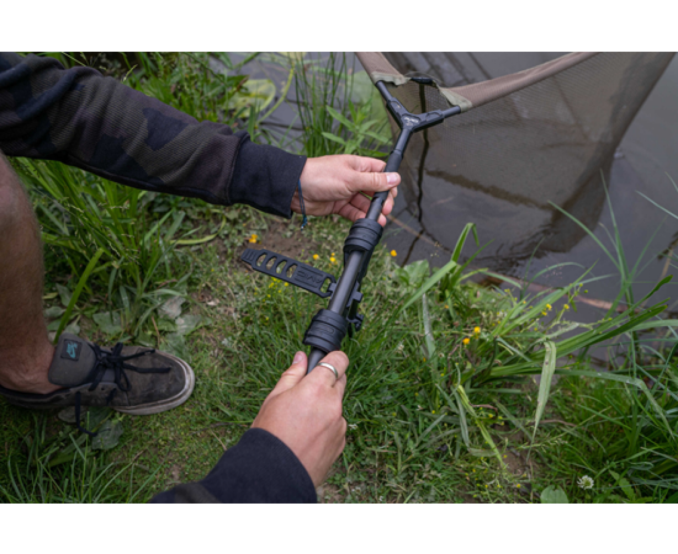 Avid Carp Lok Down Landing Net Holder