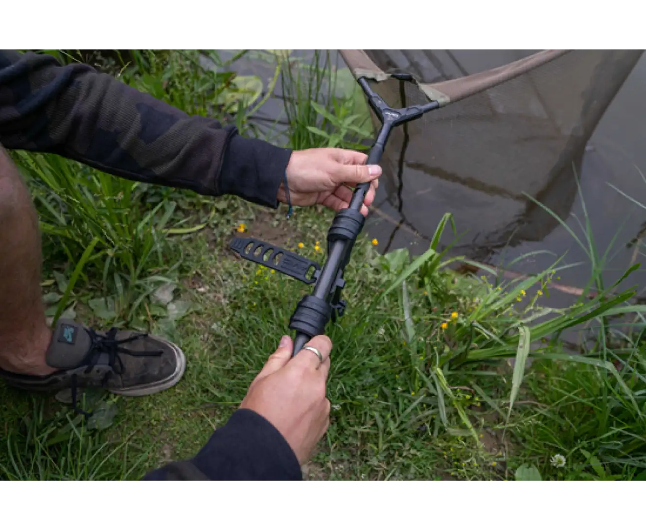 Avid Carp Lok Down Landing Net Holder