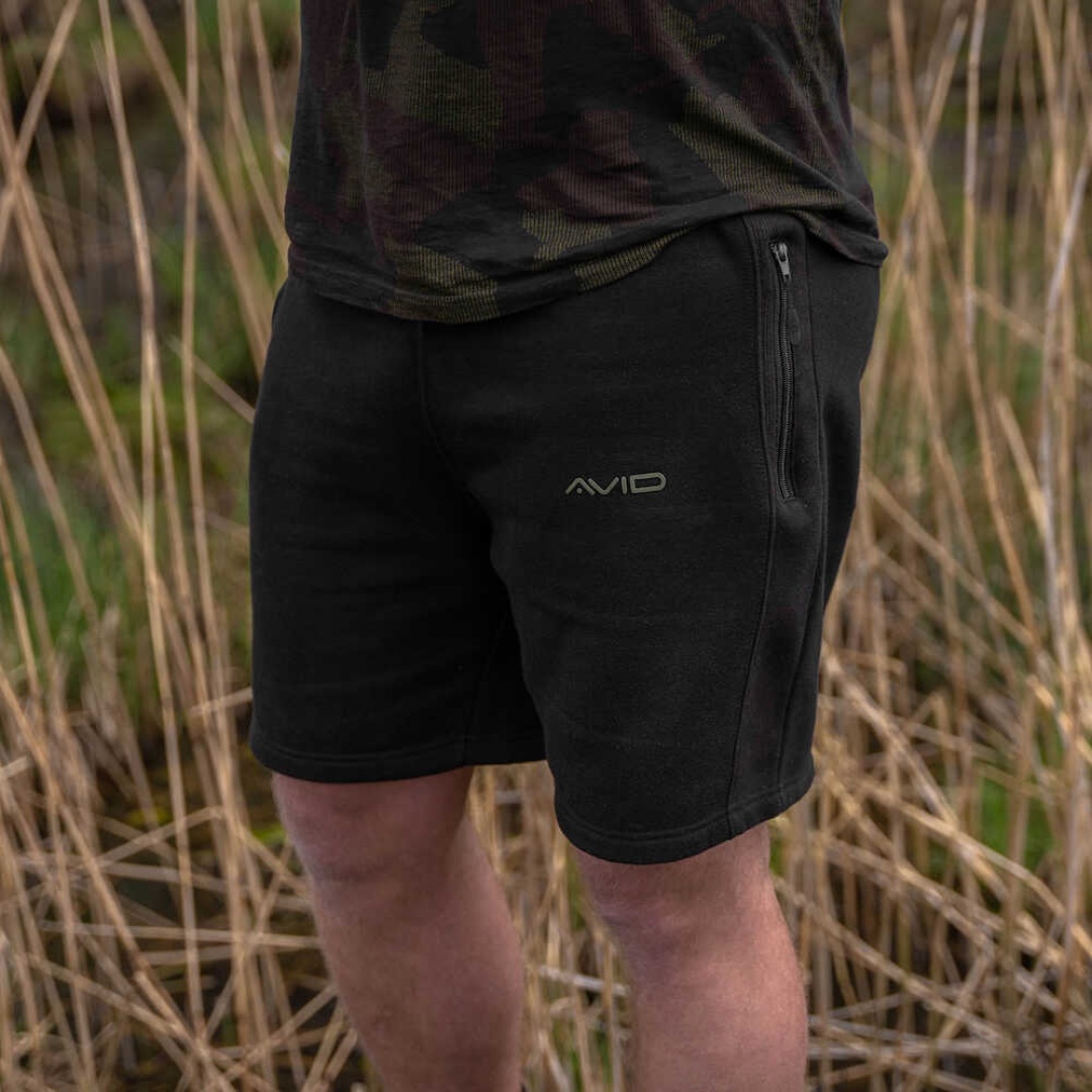 Avid Carp Distortion Black Jogger Shorts