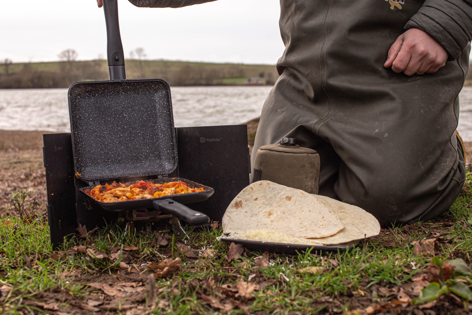 RidgeMonkey Connect Sandwich Toaster XL Granite Edition