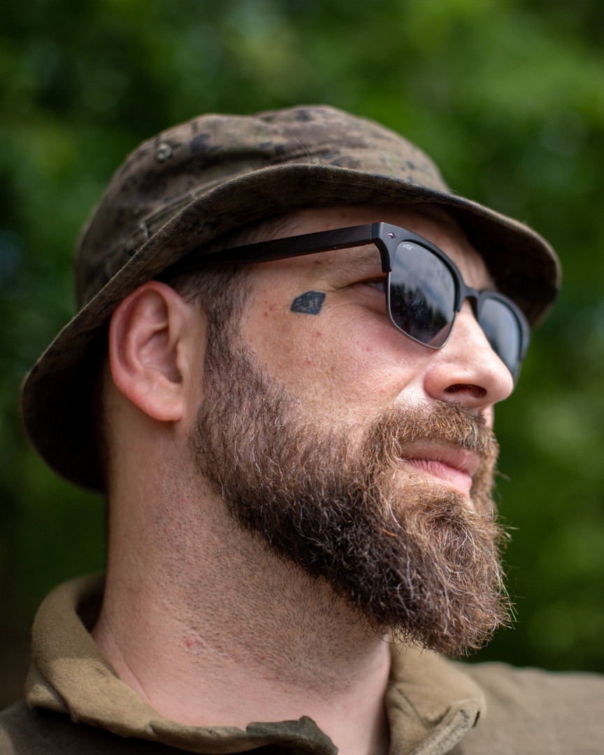 Korda The Ronnie Black Polarised Sunglasses