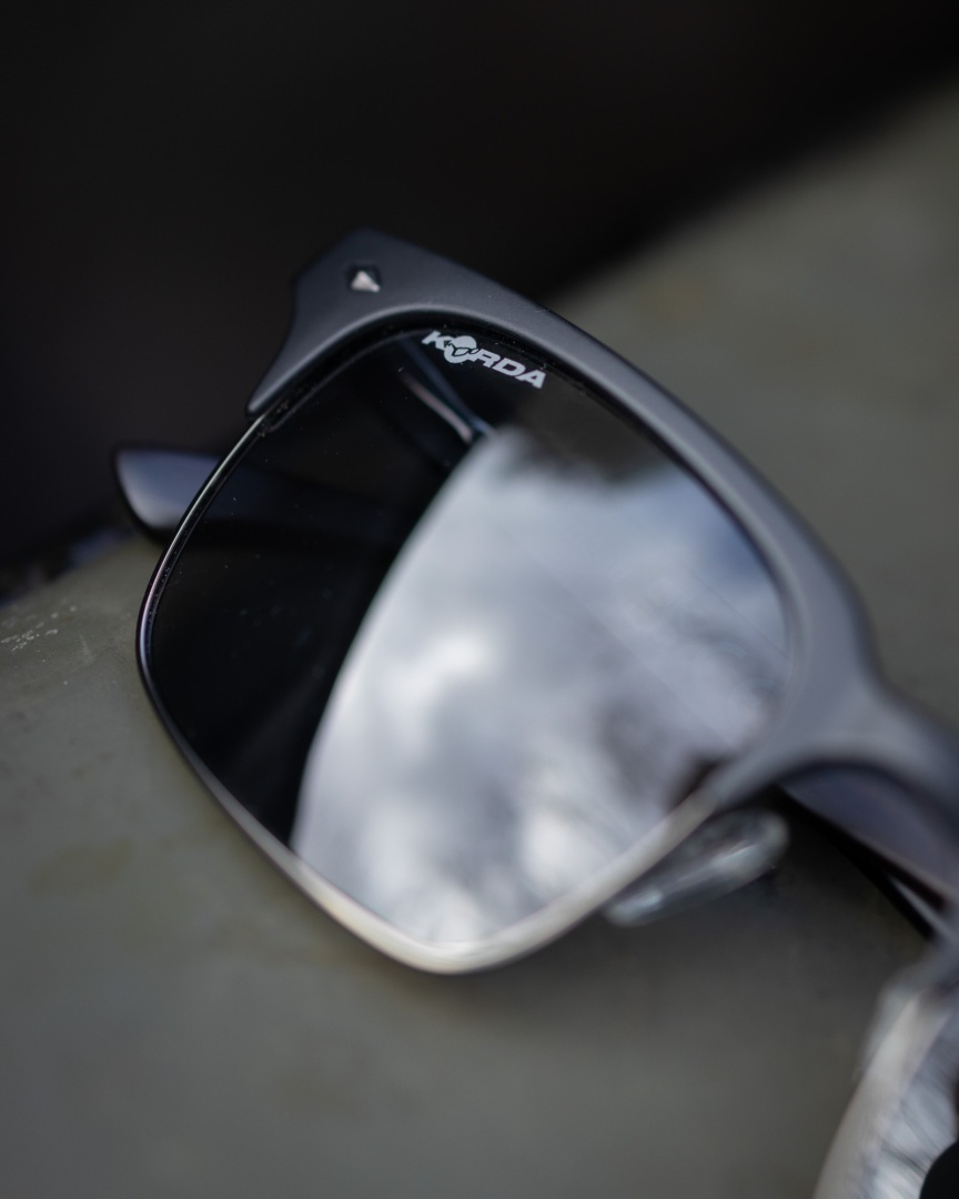 Korda The Ronnie Black Polarised Sunglasses