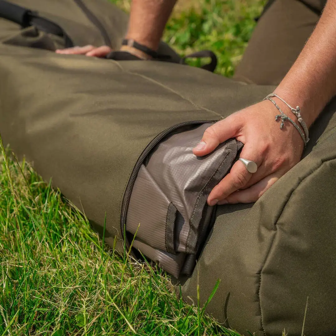 Avid Carp EXO + Bivvy