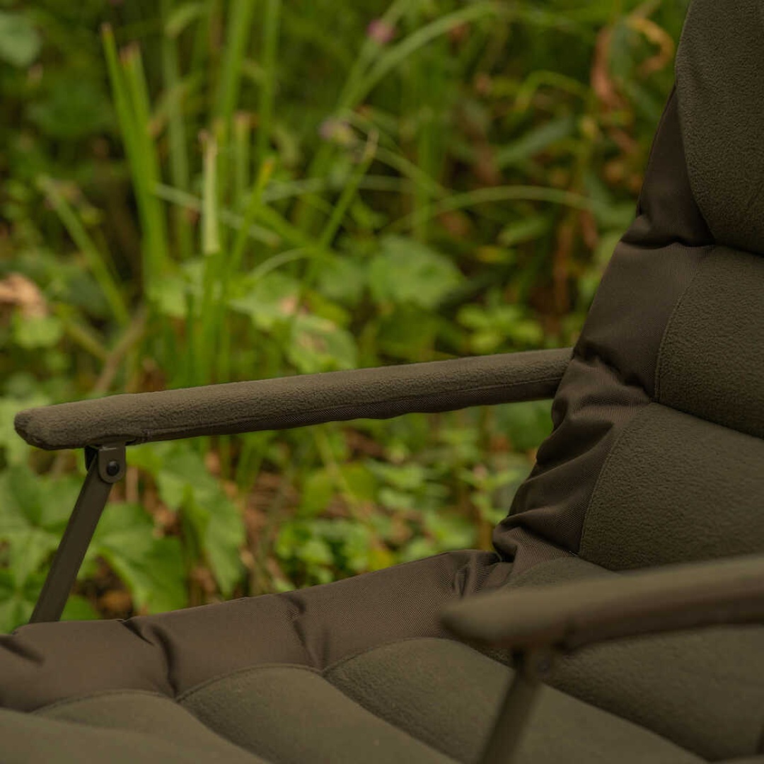 Avid Carp Benchmark Leveltech Hi-Back Recliner Chair