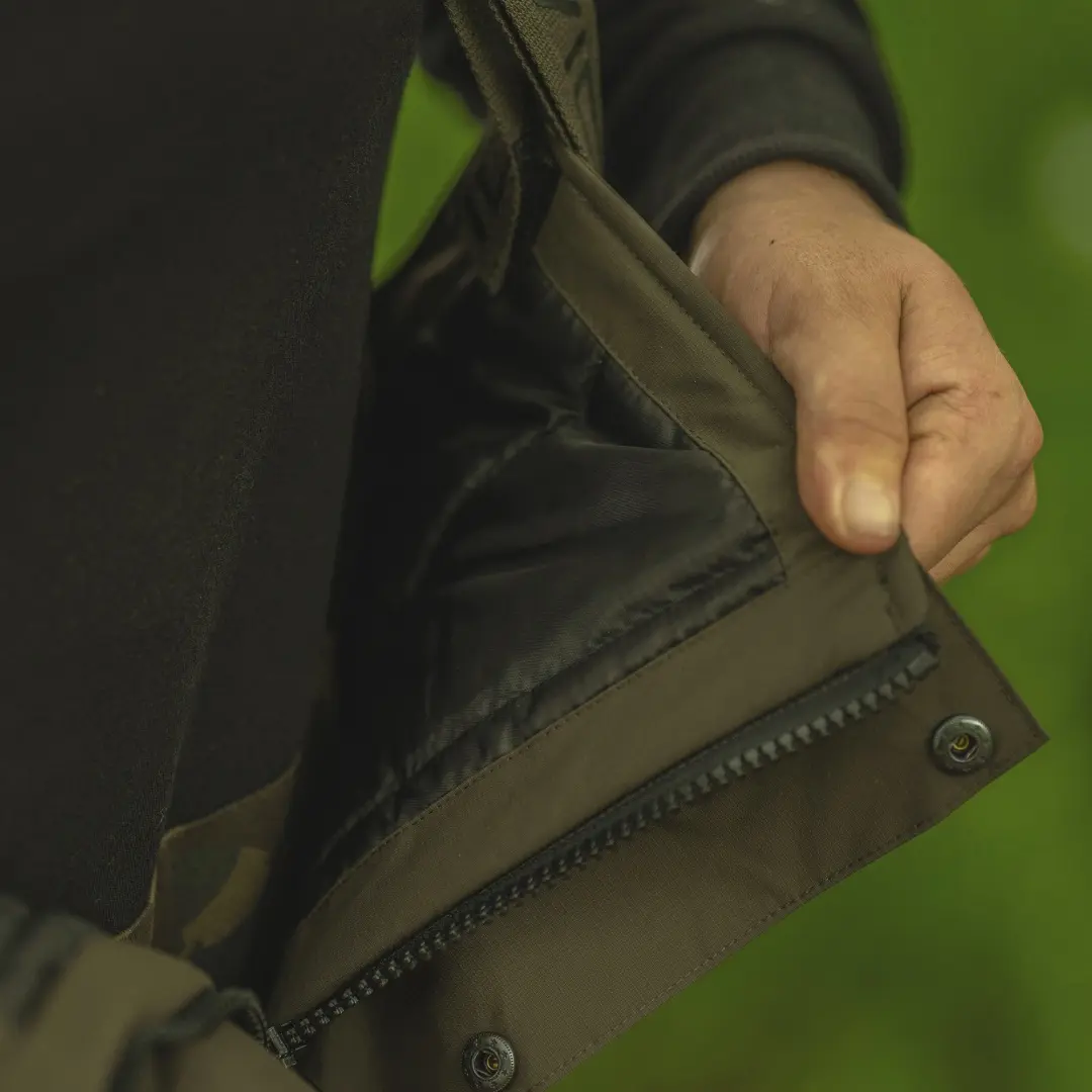 Avid Carp Arctic 50 Suit