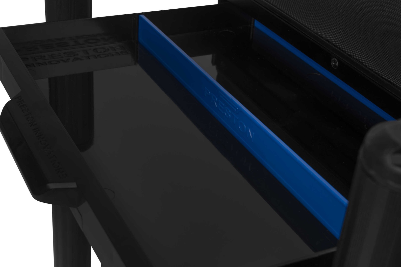 Preston Innovations Absolute Station - Graphite