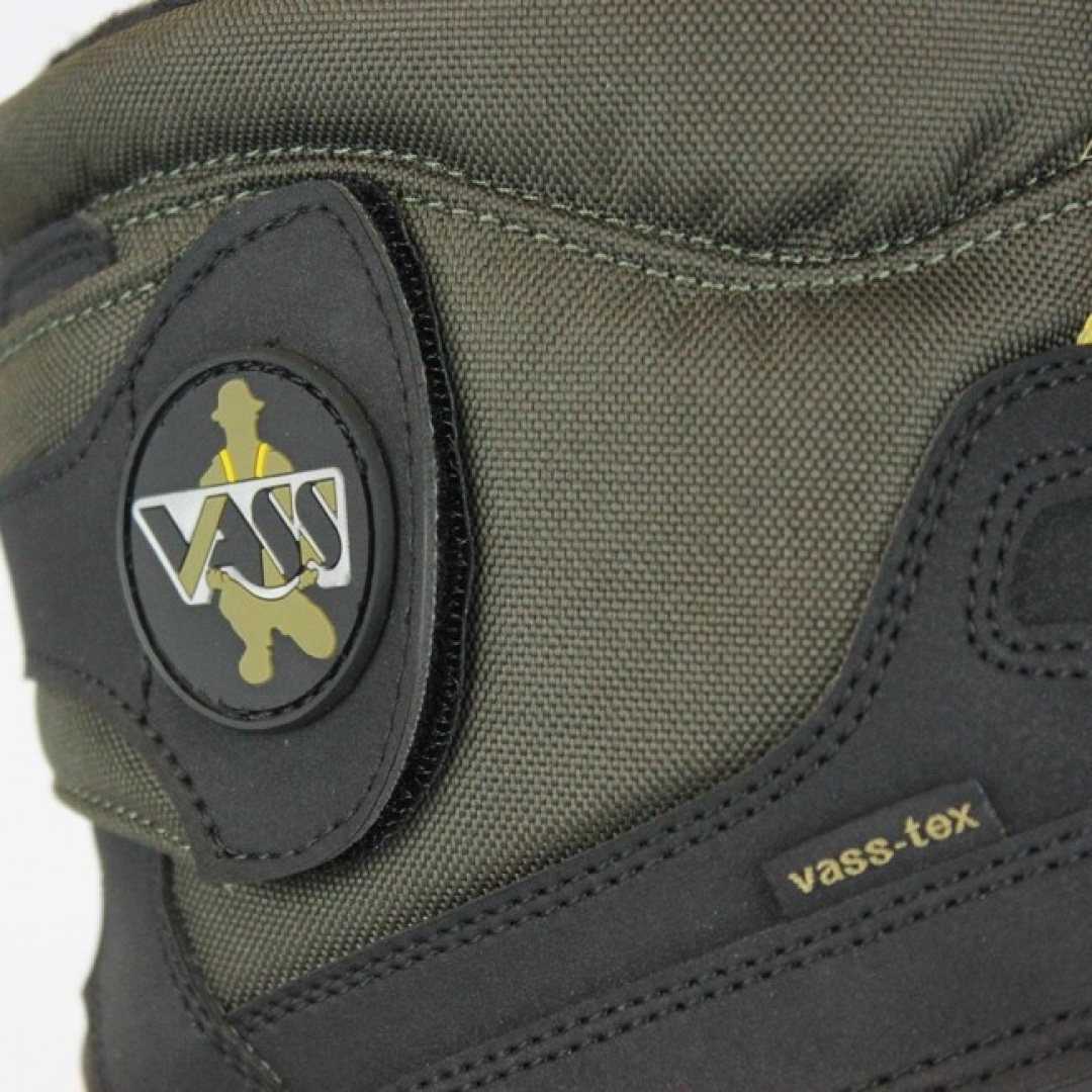 Vass Fleece Lined Boot with Strap (Black & Green)